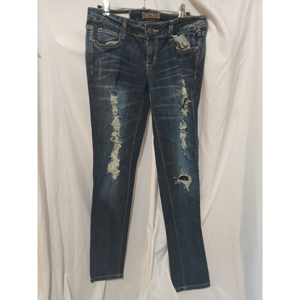 Decree Women's Juniors Super Skinny Distressed Low Rise Denim Blue Jeans-Size 7